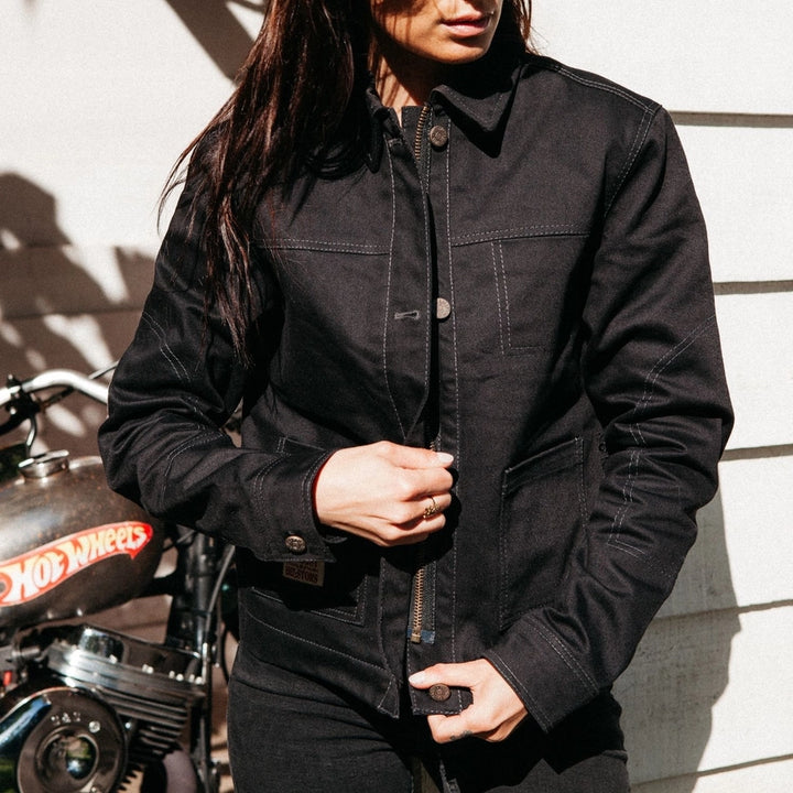 Ride in Style – Das perfekte Set für urbane Abenteurerinnen