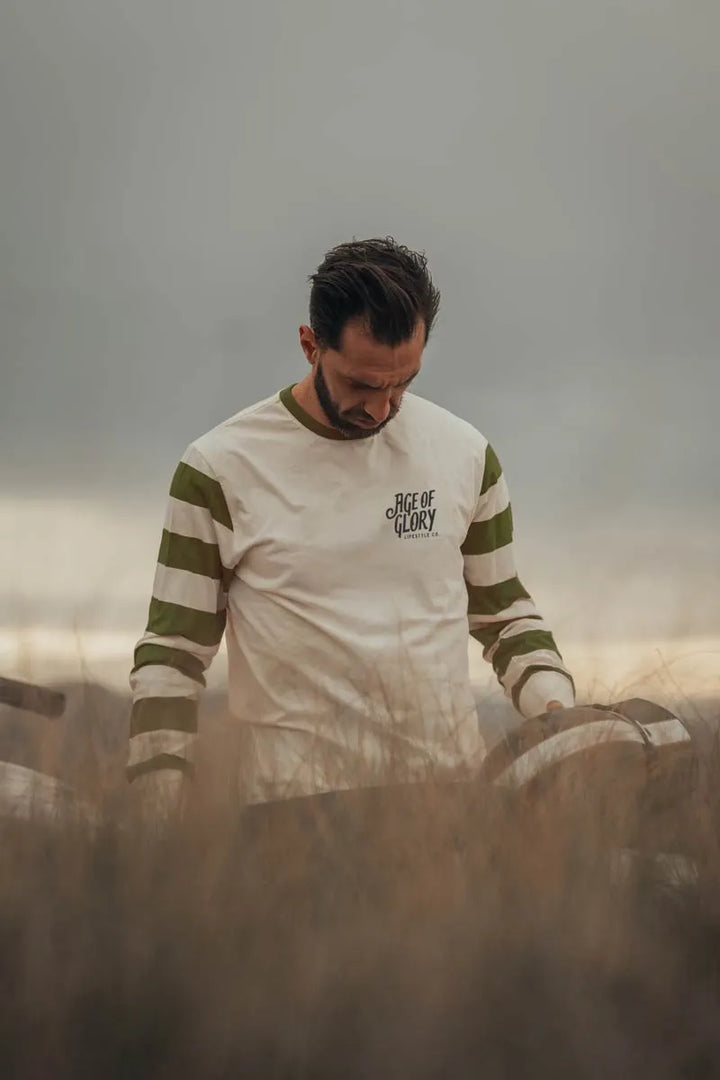 Age of Glory Riding Strong LS Tee Off-white / Olive Green