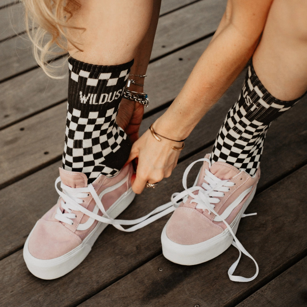 Wildust Socken Checkerboard Grau