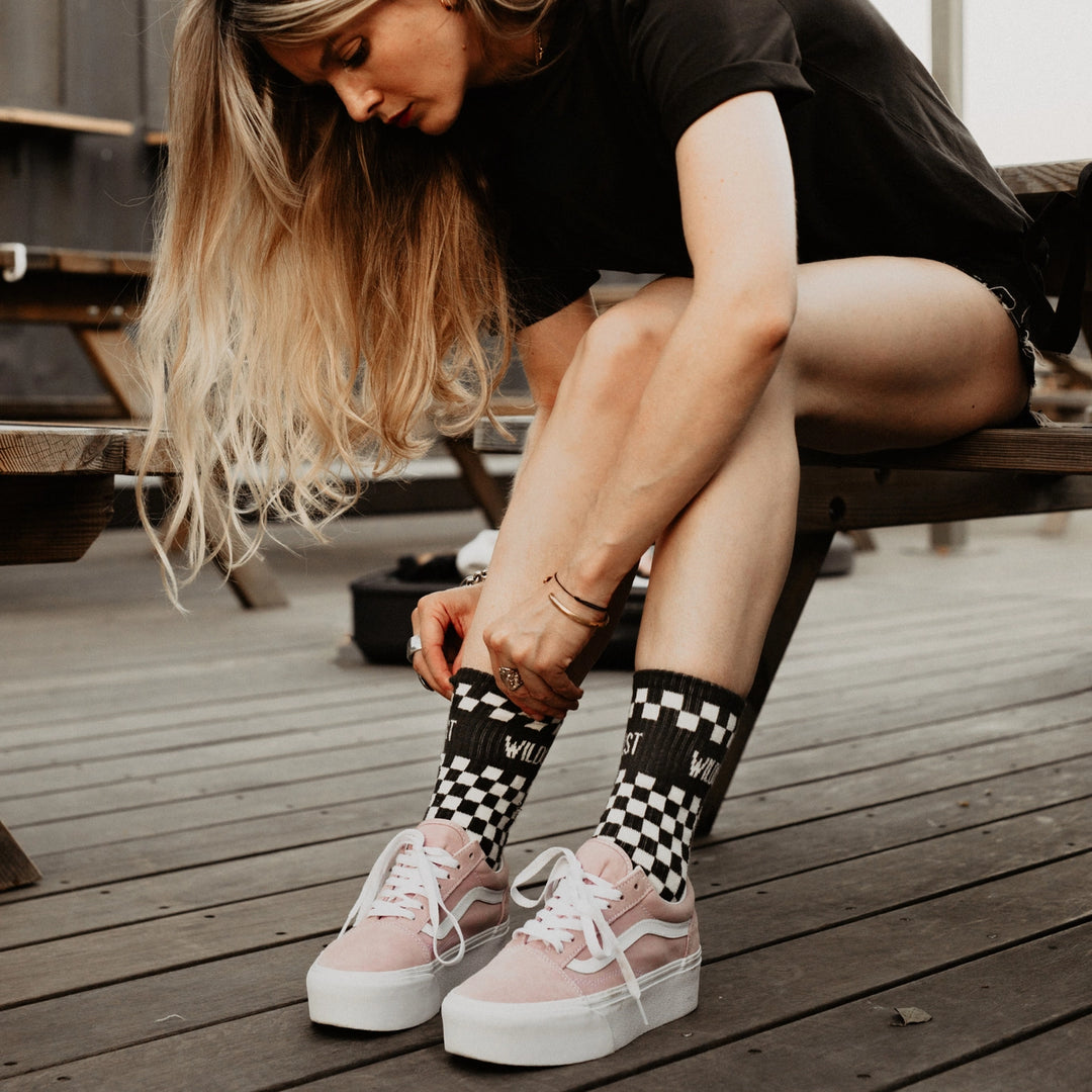 Wildust Socken Checkerboard Grau