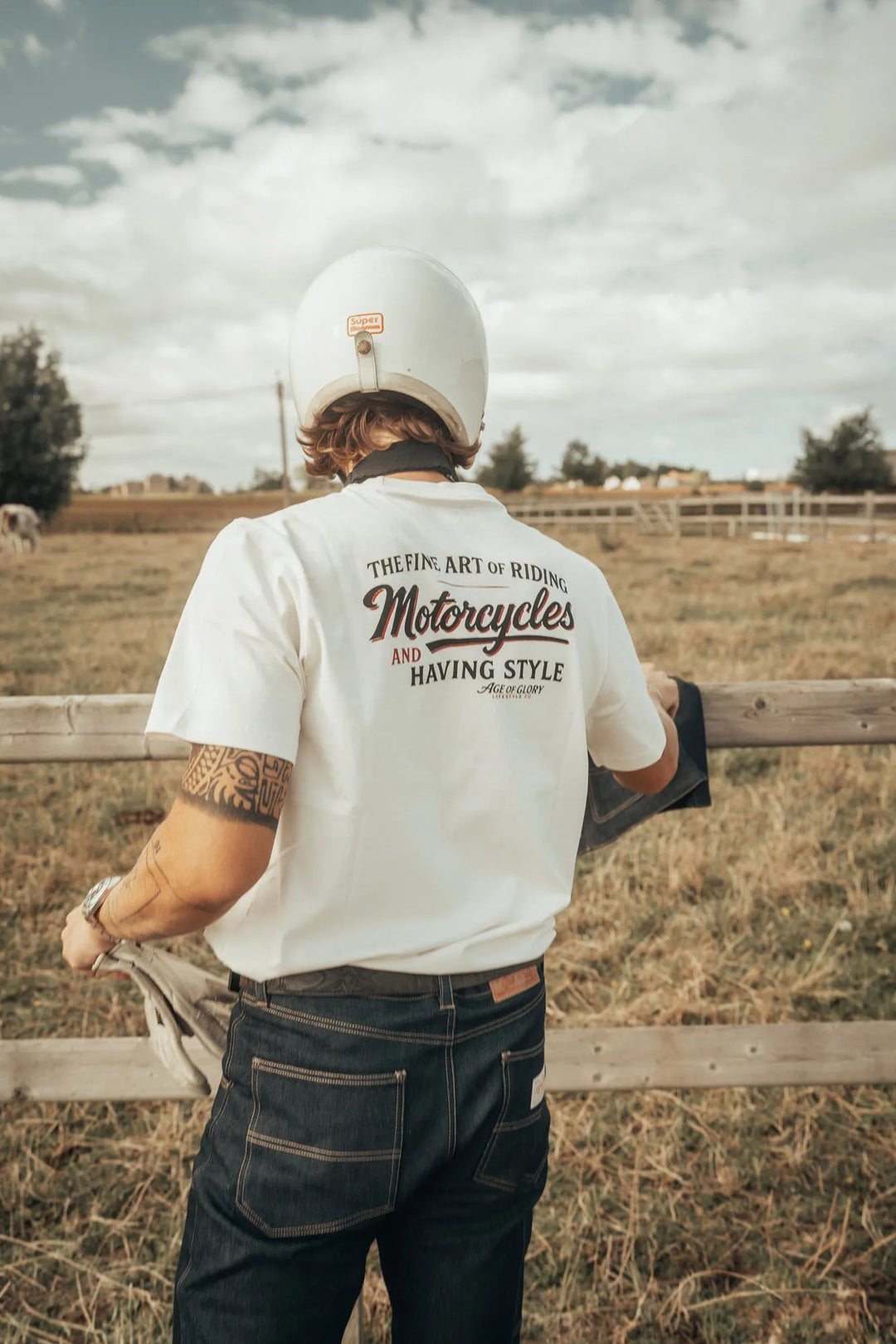 Age of Glory Fine Art Tee Off-white