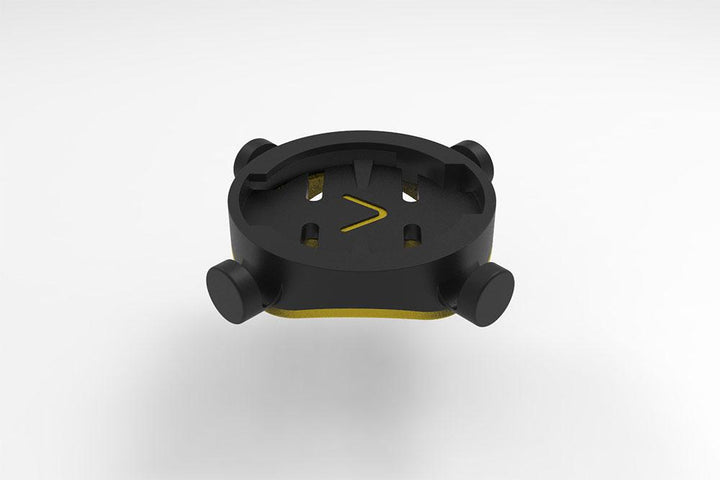 Flache Seitenansicht des Beeline Moto Original Universal Elastic Strap Mount mit gelber Unterlage.