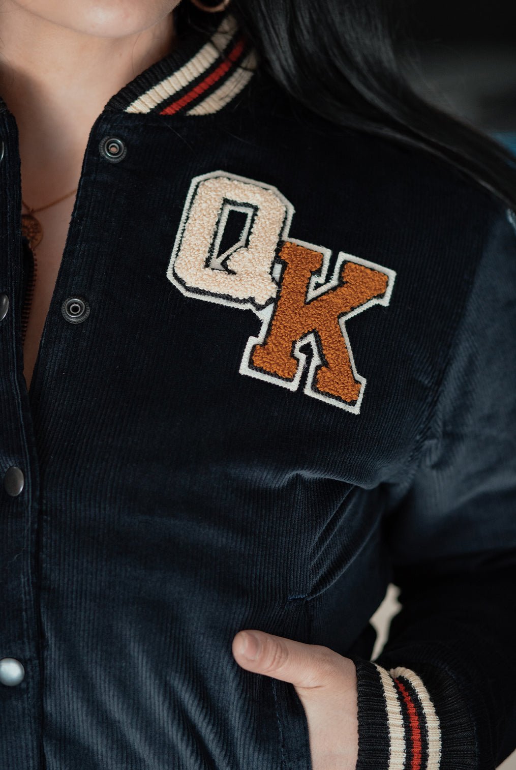 Damen Collegejacke Cheerleading Team Dunkelblau – Ansicht 9